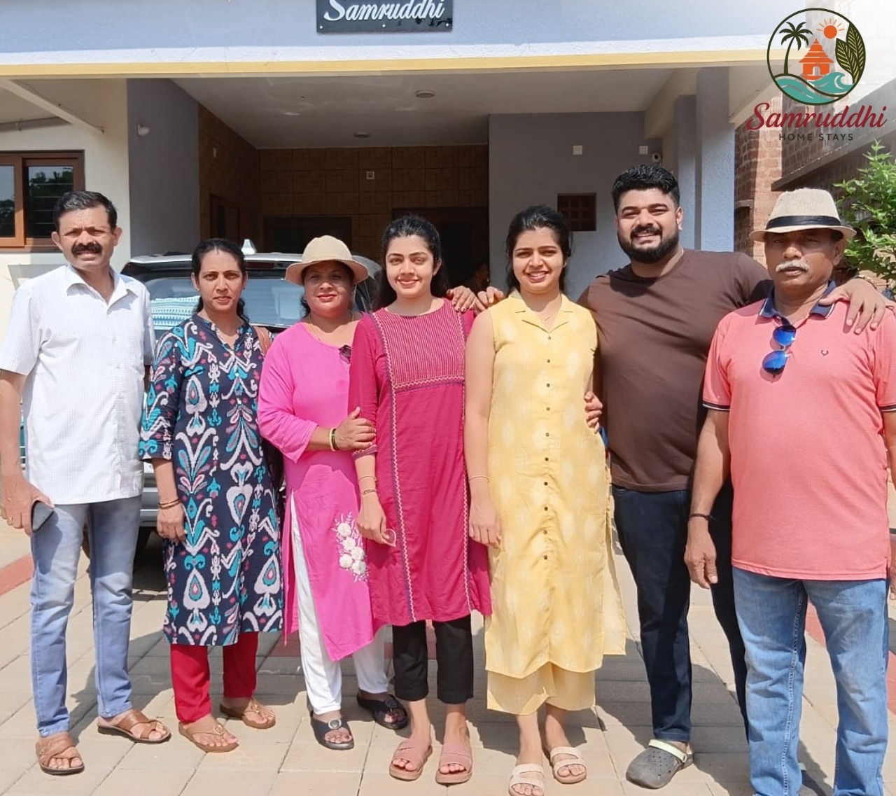 Home 16 1